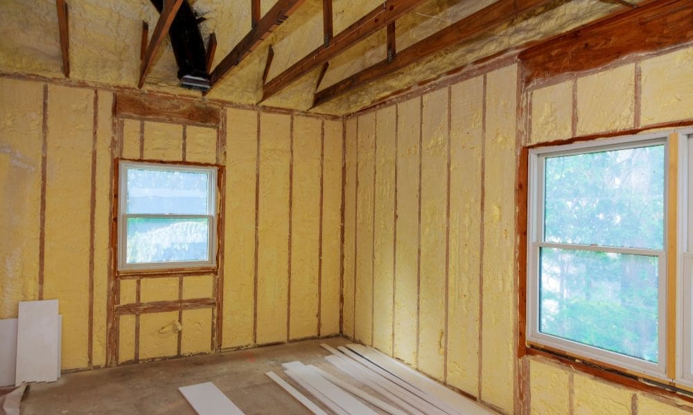 Spray Foam vs. Fiberglass: Comparing Insulation Options